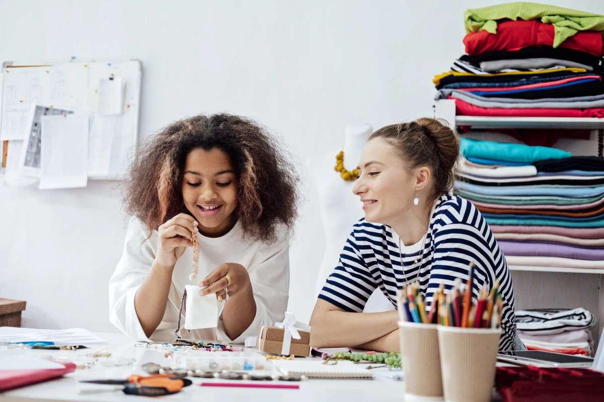 Comment créer une stratégie de marketing de produit efficace : guide complet