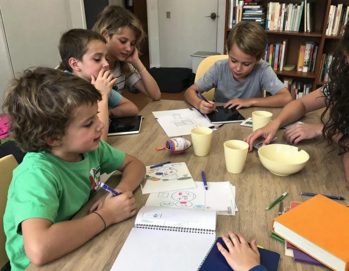 Apprendre l'espagnol et créer des cours pour les enfants